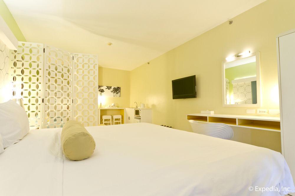 Movenpick Hotel Mactan Island Cebu Lapu-Lapu City Exterior photo